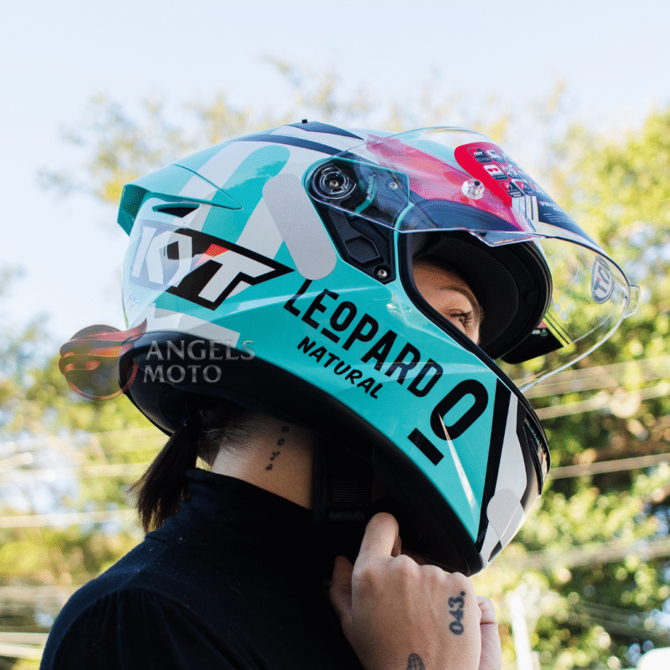 Capacete KYT TT Course Dennis Foggia Leopard