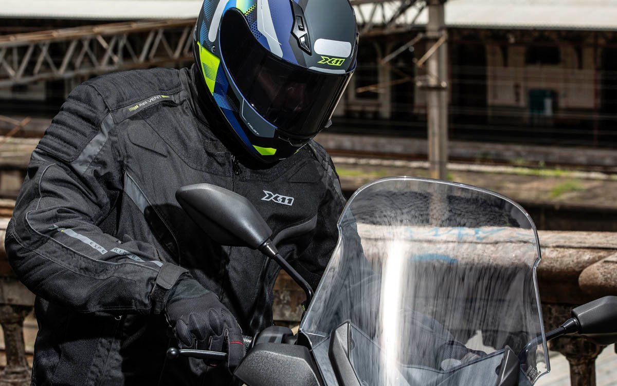 Como comprar jaqueta de inverno para andar de moto